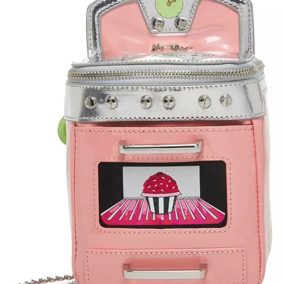 Betsey Johnson Kitsch L'Oven You Crossbody Bag Pin Oven & Pouch BJ33785M New - Picture 10 of 12